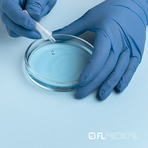 90 mm Safe-Lock Petri dishes: safety and control for microbiological analysis